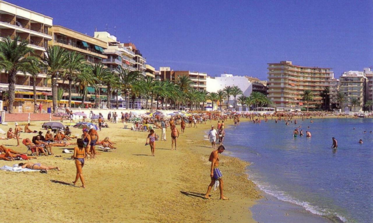 Downtown With Wifi & Tv Box Apartment Torrevieja Bagian luar foto